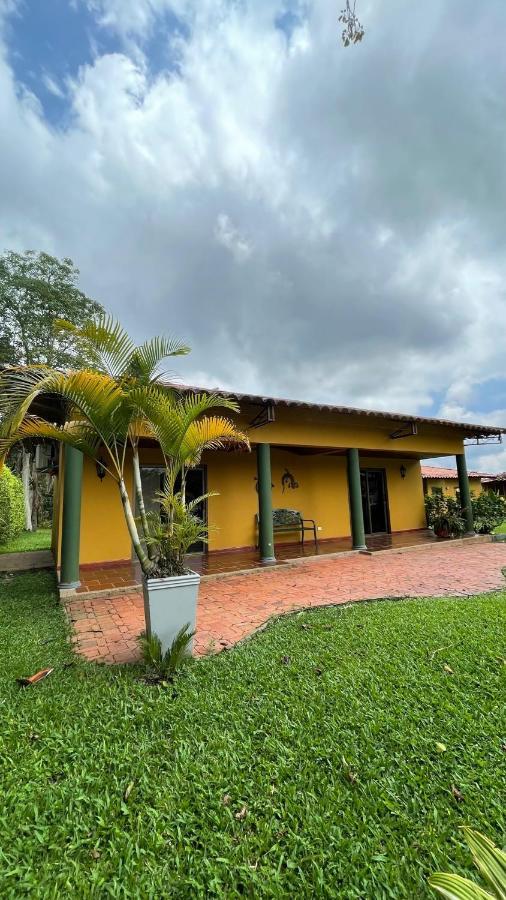 Praga Hotel Campestre 亚美尼亚 外观 照片