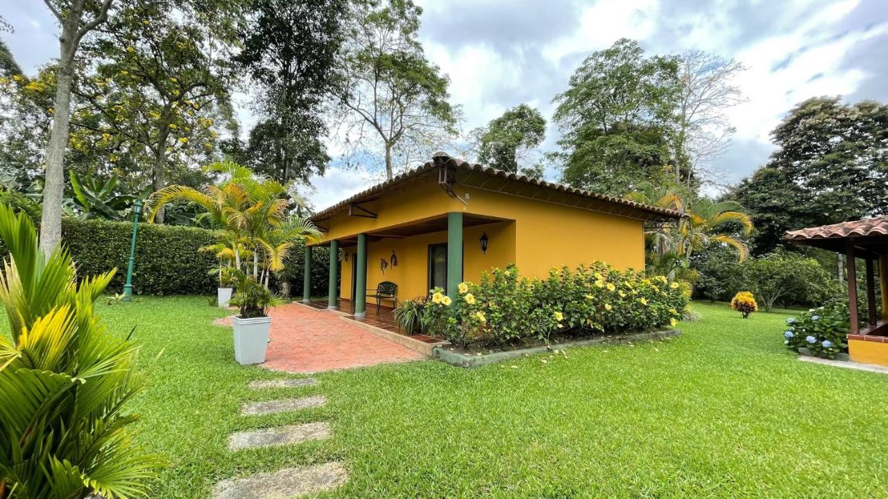 Praga Hotel Campestre 亚美尼亚 外观 照片