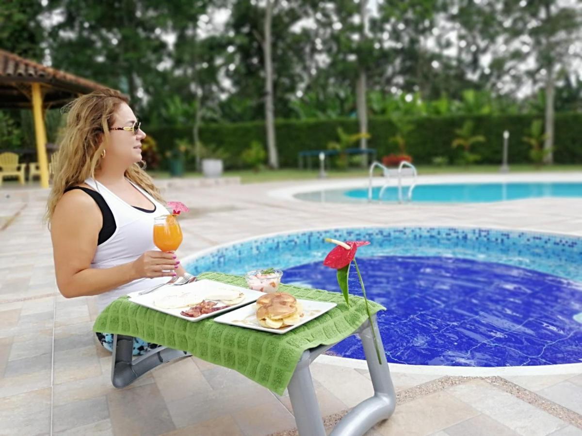 Praga Hotel Campestre 亚美尼亚 外观 照片