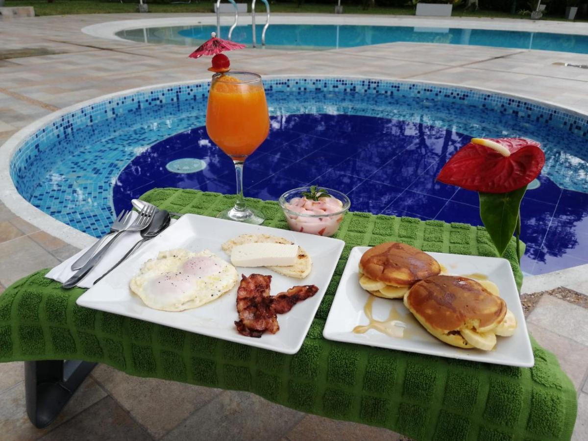Praga Hotel Campestre 亚美尼亚 外观 照片