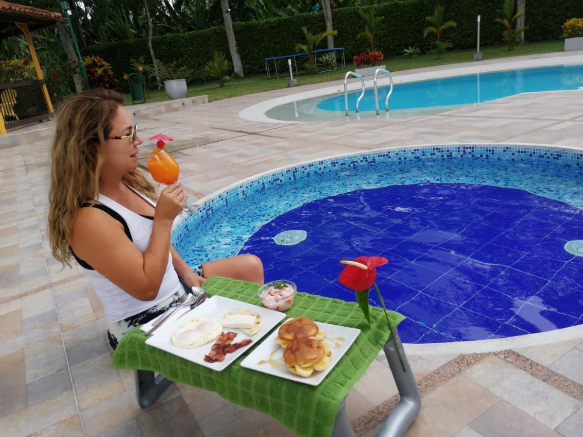 Praga Hotel Campestre 亚美尼亚 外观 照片