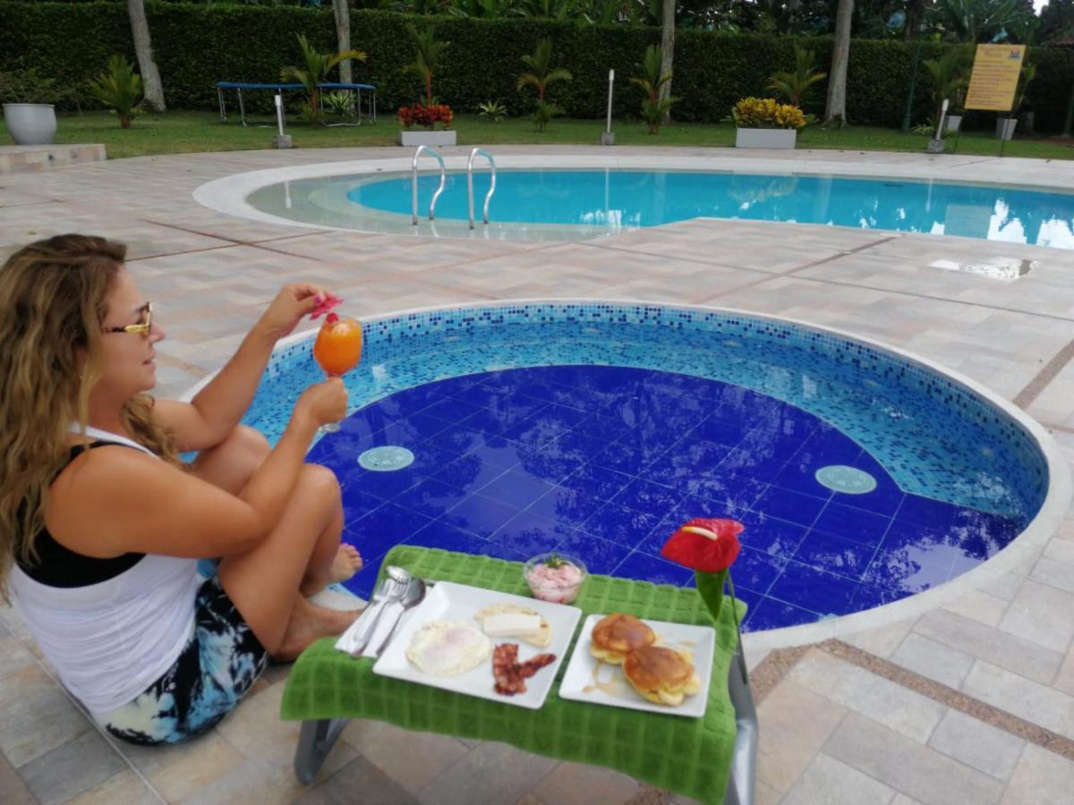Praga Hotel Campestre 亚美尼亚 外观 照片