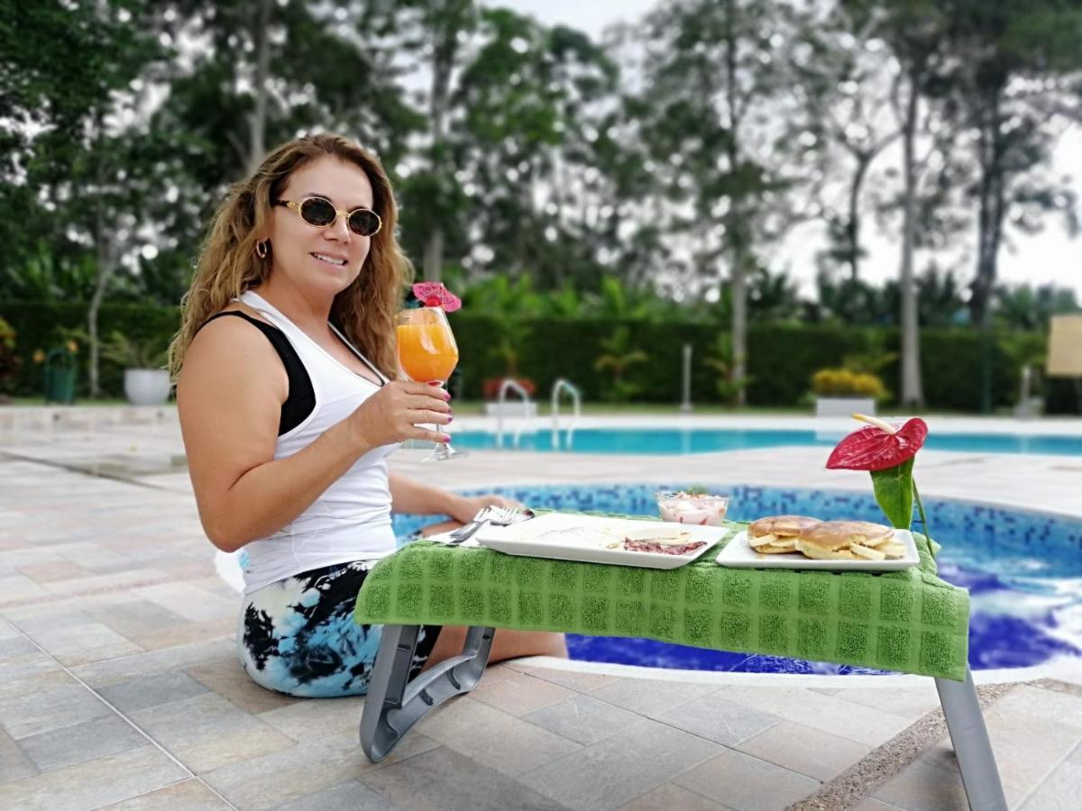 Praga Hotel Campestre 亚美尼亚 外观 照片